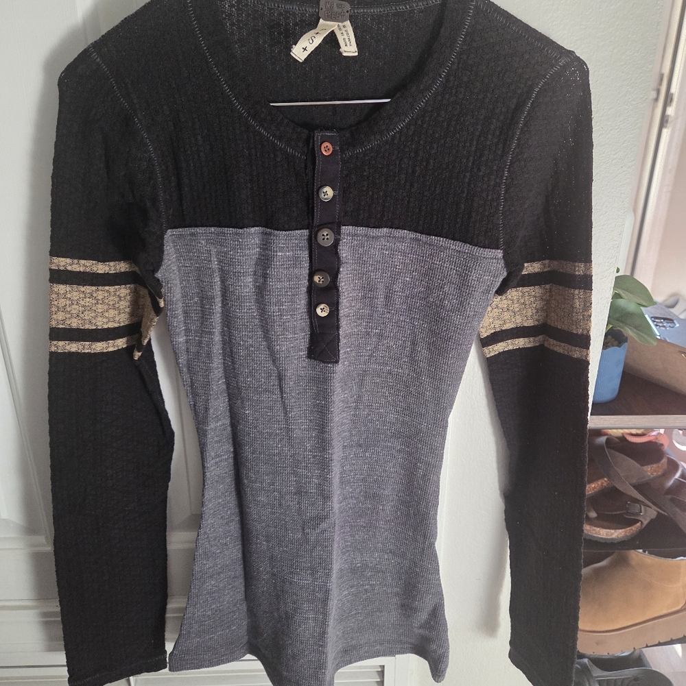 Free People Thermal Long Sleeve Henley Top Lace Sleeves EUC Rare Small